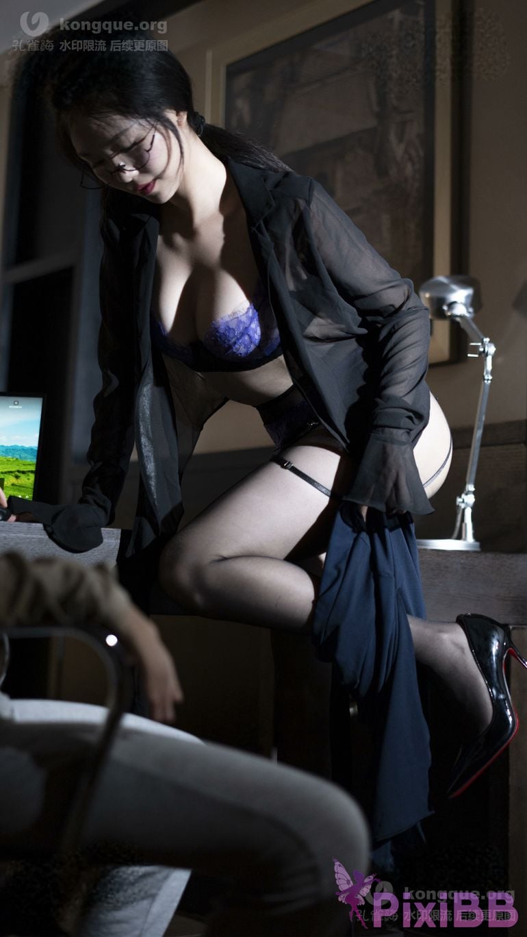 Cosplayer Dou Niang Li Shi secretary glasses girl PixiBB.COM 044