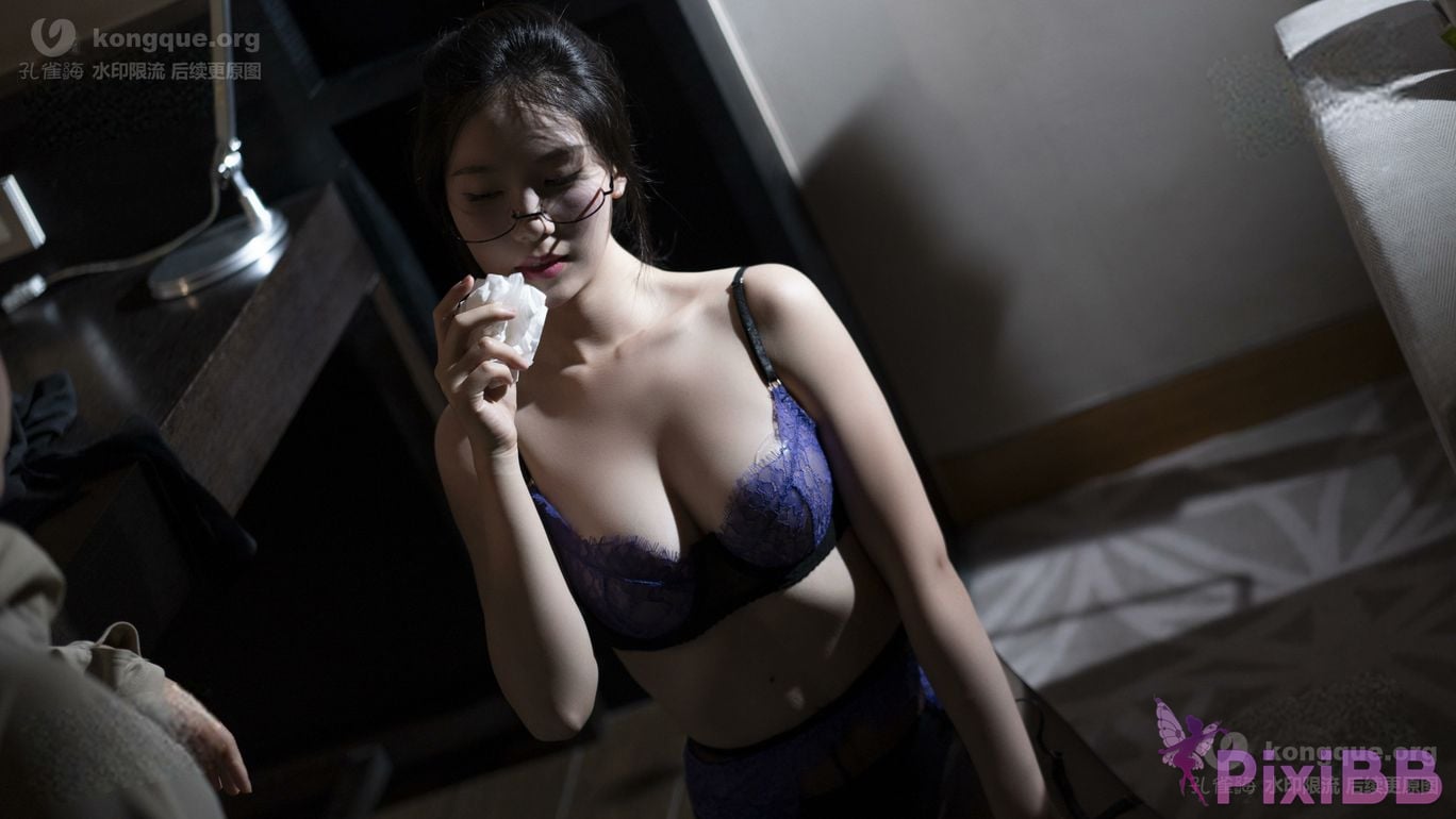 Cosplayer Dou Niang Li Shi secretary glasses girl PixiBB.COM 057