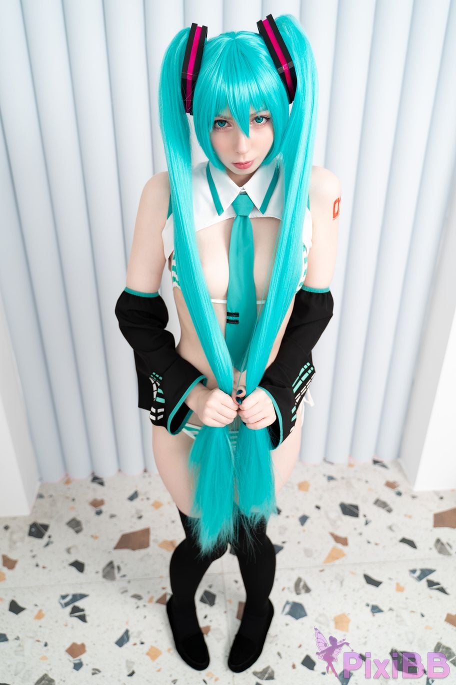 Victoria Lirell Hatsune Miku PixiBB.COM 6
