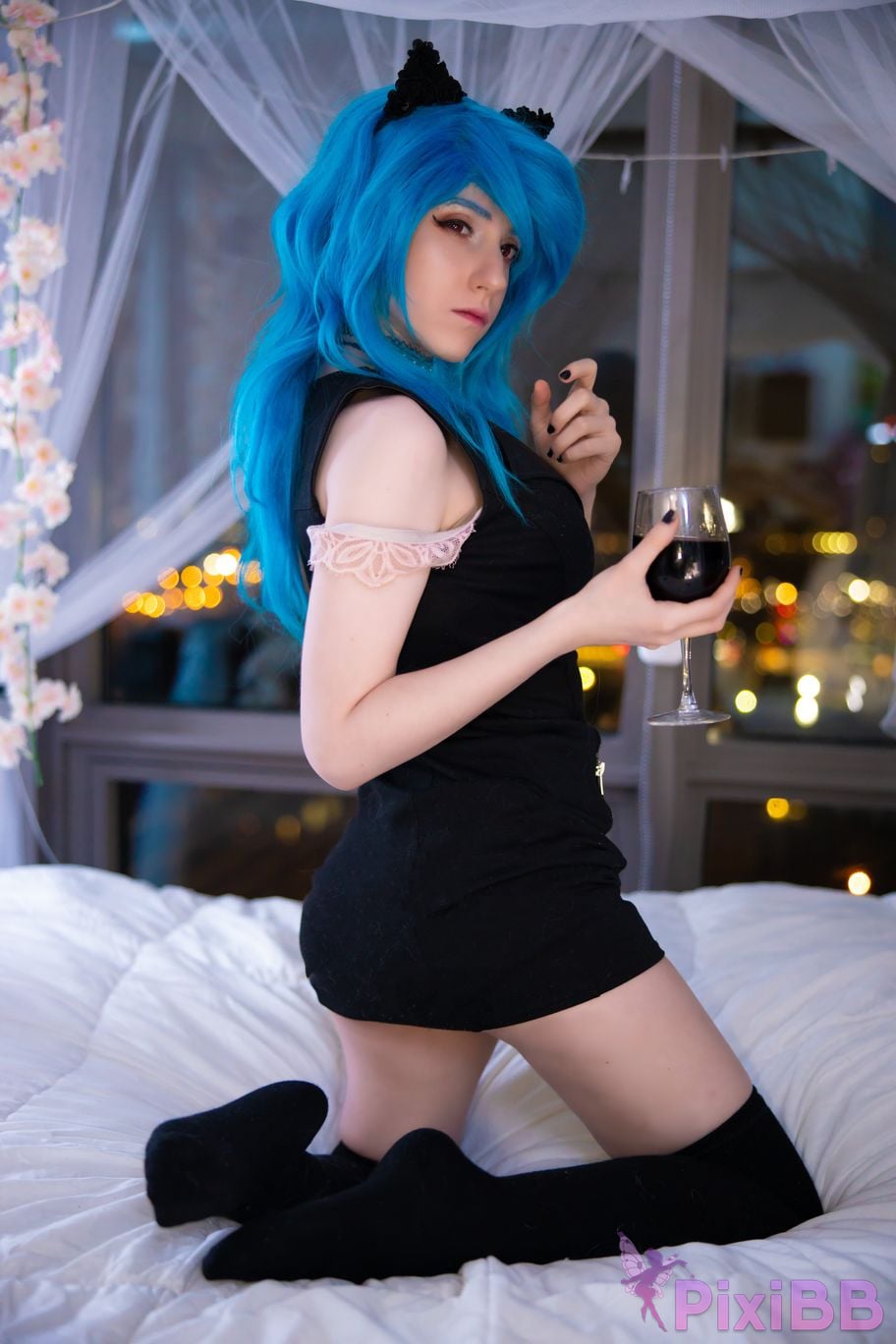 Lana Rain Classy Bedroom PixiBB.COM 21