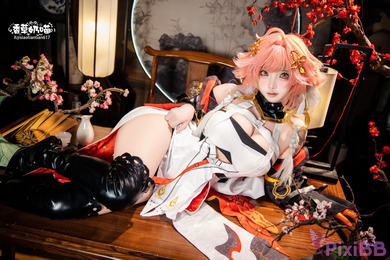 Cosplayer Vanilla Milk Meow Changli Collectors Edition Interior view of Original Leather PixiBB.COM 023.JPG