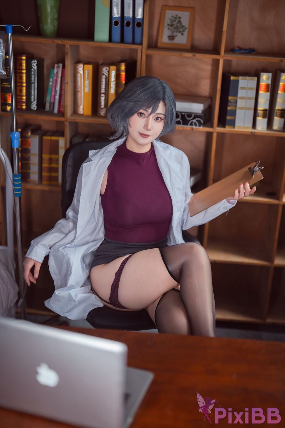 Cosplayer Xinglan is Lanlan and her name Lanmei. Disqualified doctor in the health room PixiBB.COM 009
