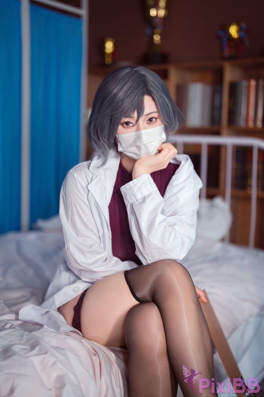 Cosplayer Xinglan is Lanlan and her name Lanmei. Disqualified doctor in the health room PixiBB.COM 028