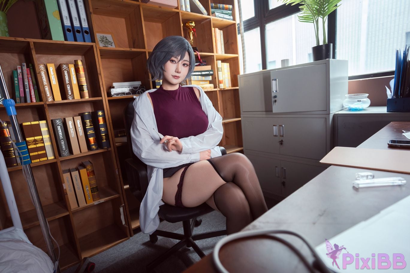 Cosplayer Xinglan is Lanlan and her name Lanmei. Disqualified doctor in the health room PixiBB.COM 033