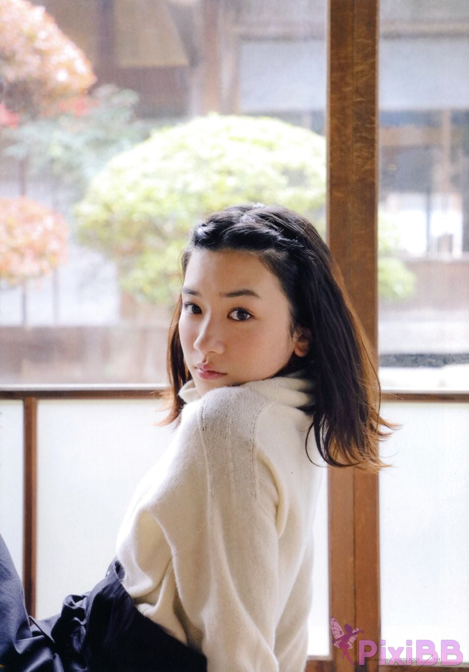 Japanese Idol Mei Nagano PHOTO BOOK in half blue PixiBB.COM 036