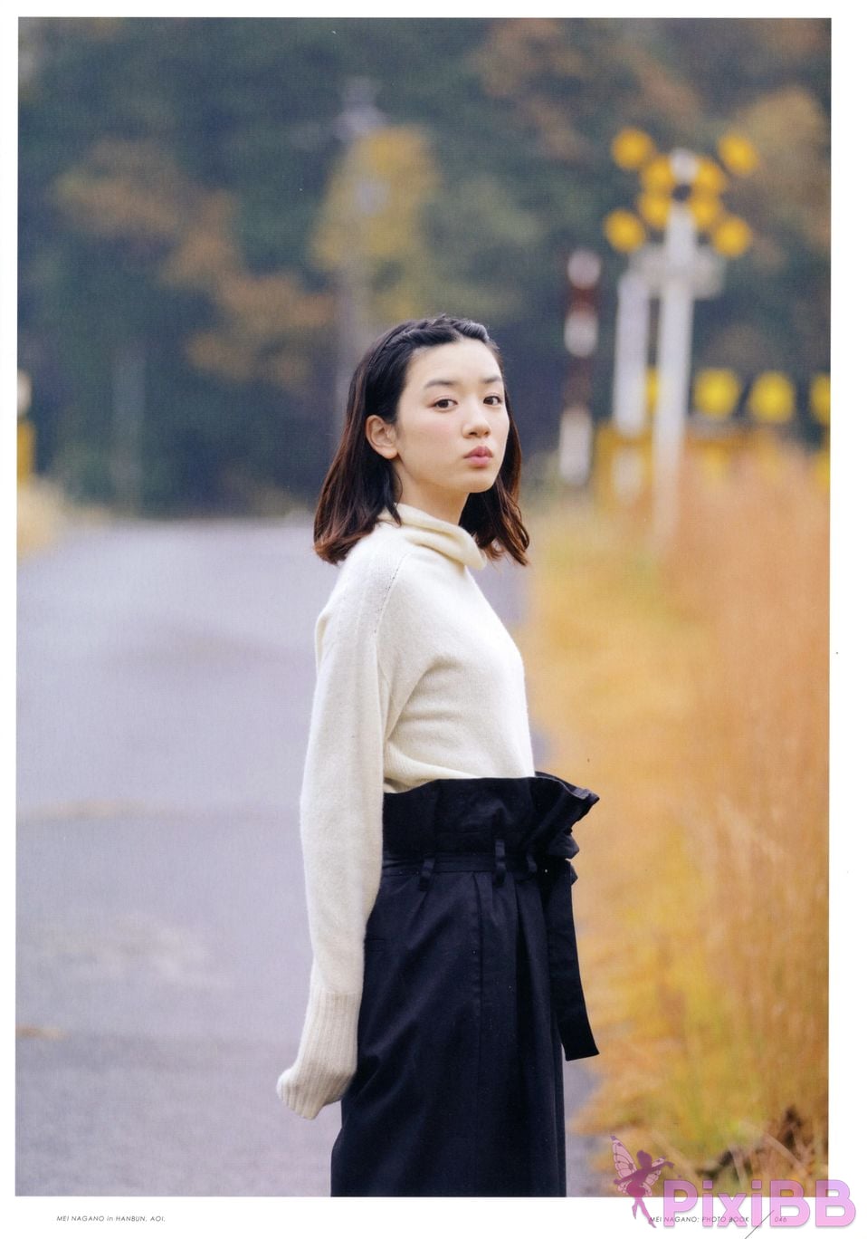 Japanese Idol Mei Nagano PHOTO BOOK in half blue PixiBB.COM 038