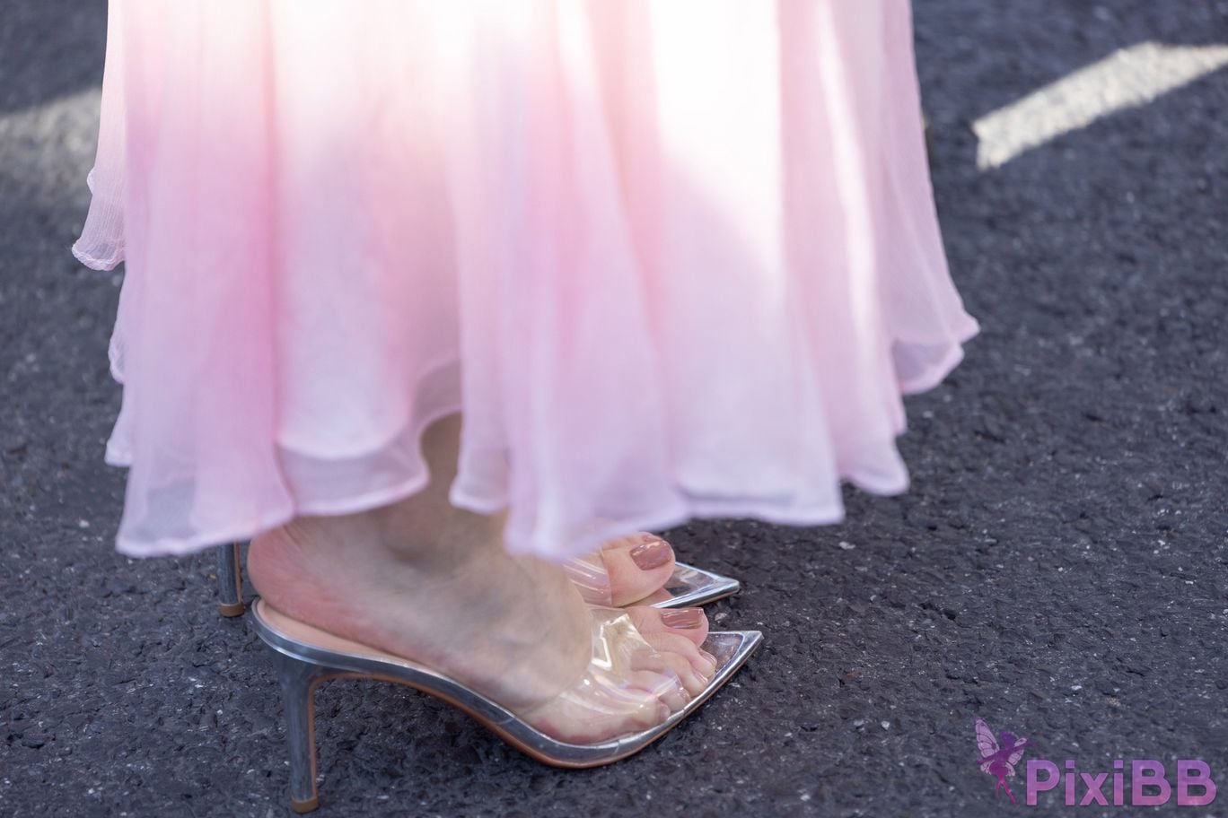Featured Street Photography Works No.5472 Pink dress PixiBB.COM 035