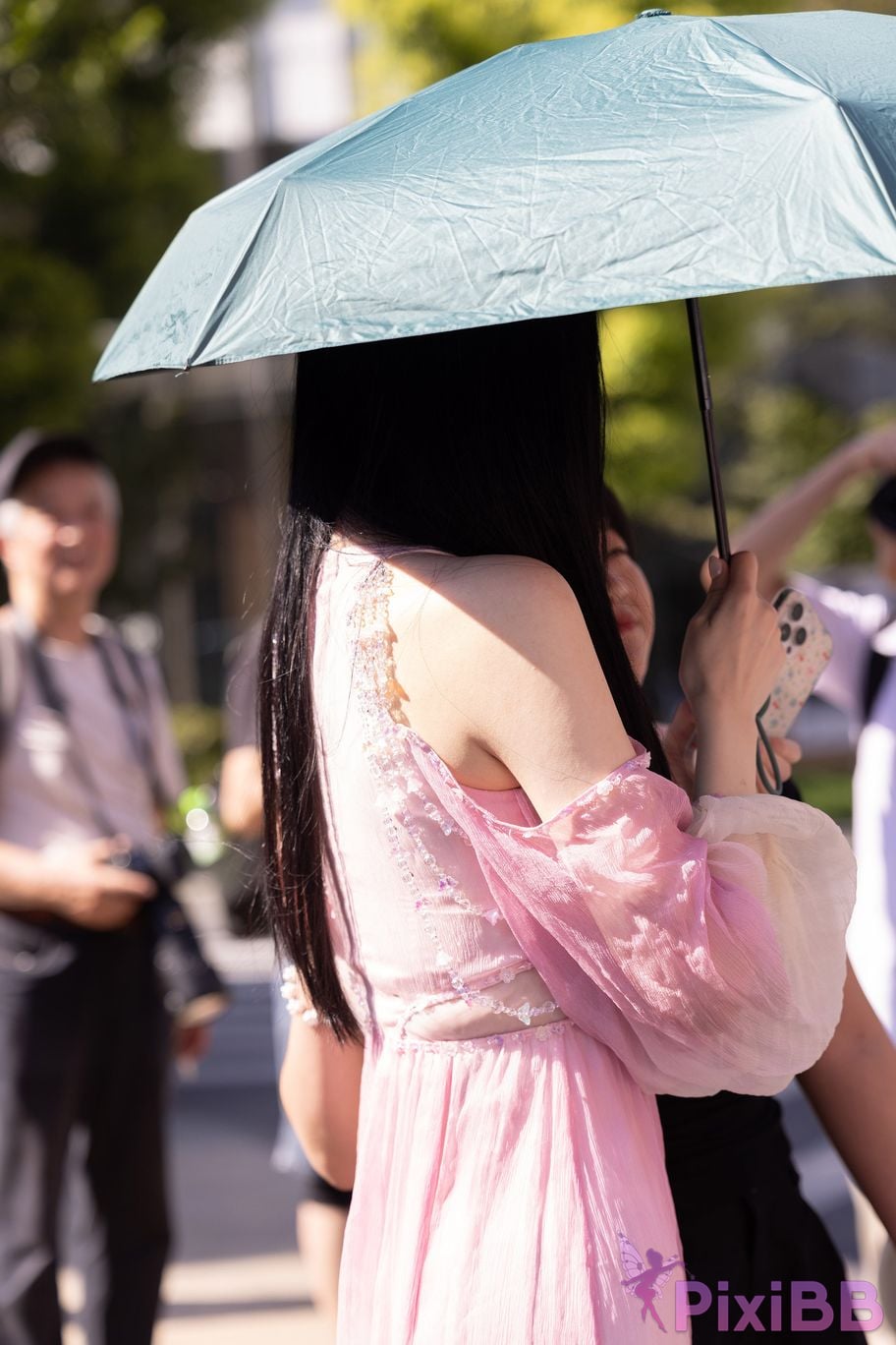 Featured Street Photography Works No.5472 Pink dress PixiBB.COM 052