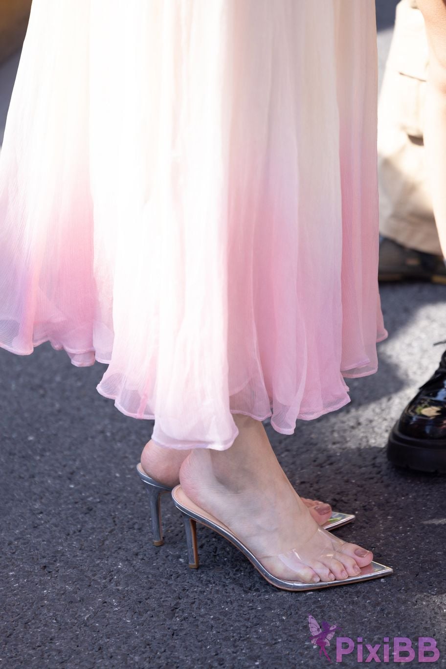 Featured Street Photography Works No.5472 Pink dress PixiBB.COM 053