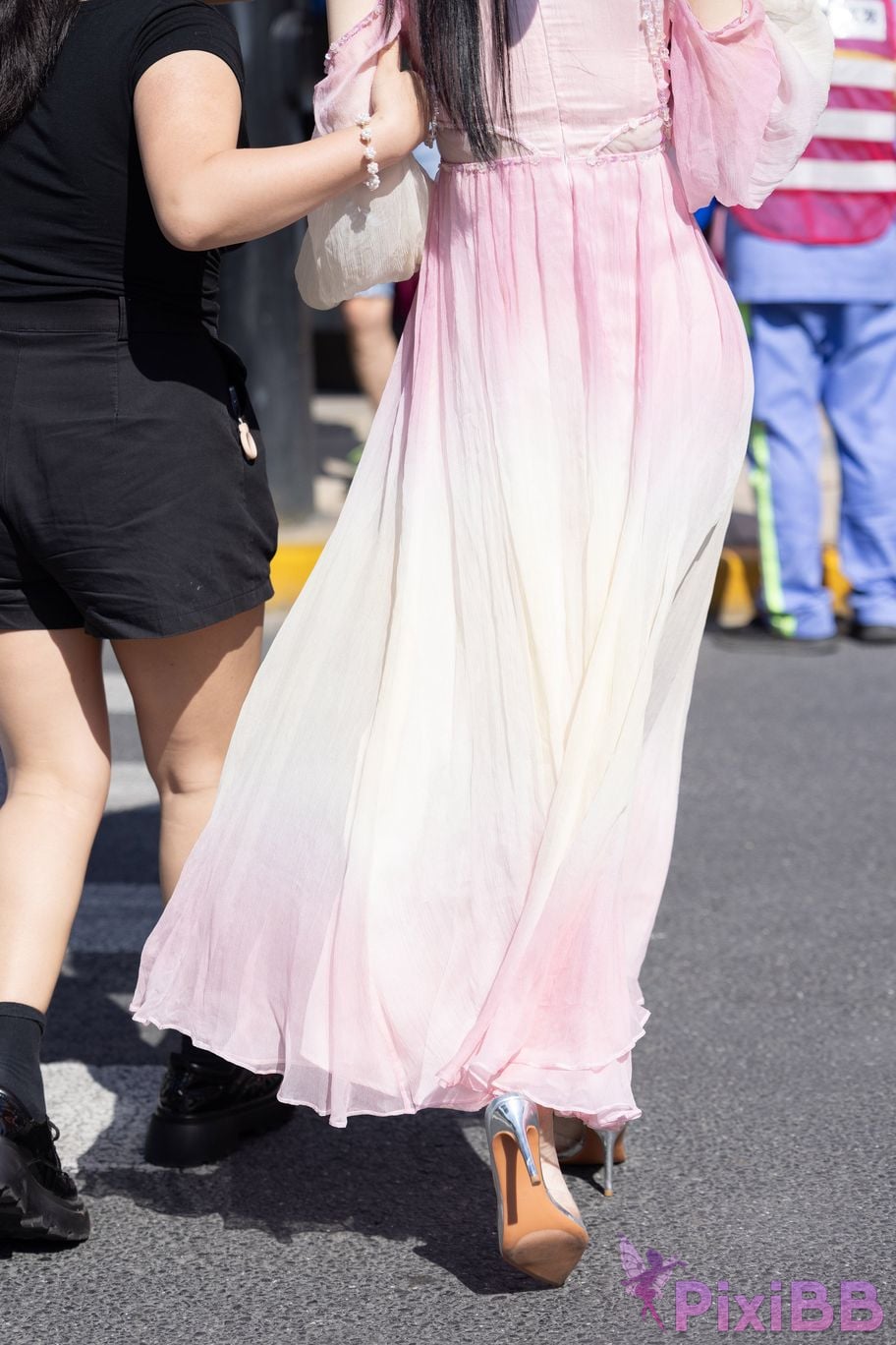 Featured Street Photography Works No.5472 Pink dress PixiBB.COM 063