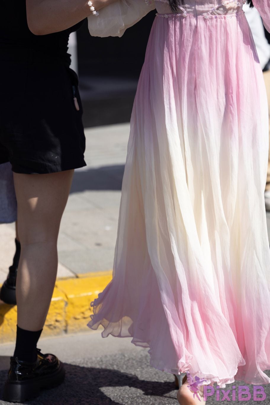 Featured Street Photography Works No.5472 Pink dress PixiBB.COM 067