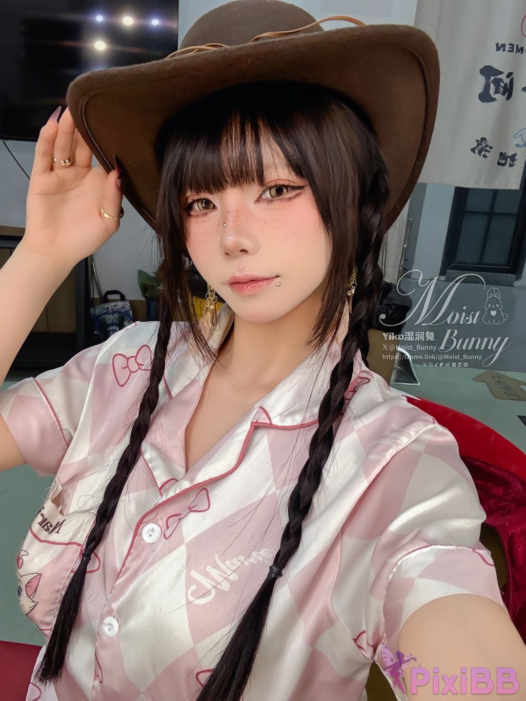 Cosplay Sticky Tuanzi Rabbit June work Western Bunny Girl Thirsty PixiBB.COM 096