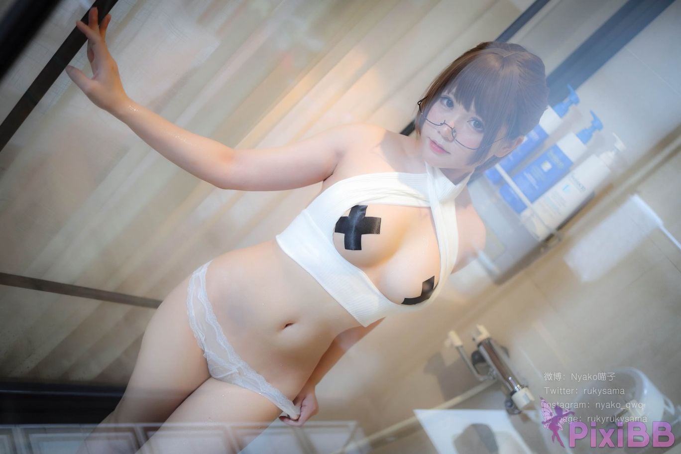 Coser Nyako PixiBB.COM 006.JPG