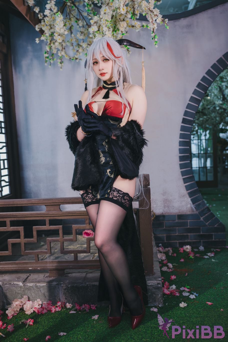 Cosplayer Zaya autumn azur lane Egil PixiBB.COM 039