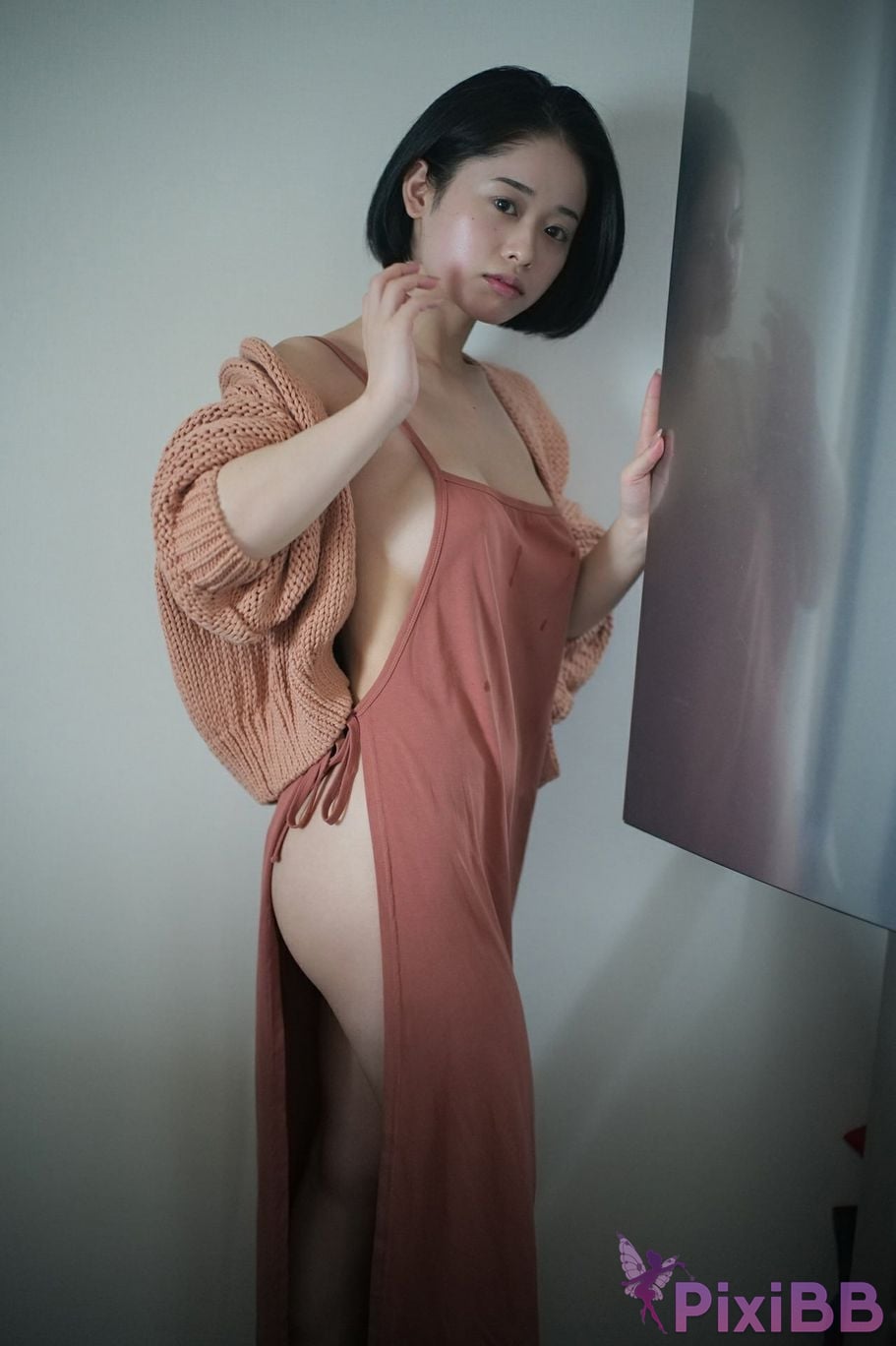 Japanese Idol MINAMO W o u l d y i k e t n m r PixiBB.COM 027