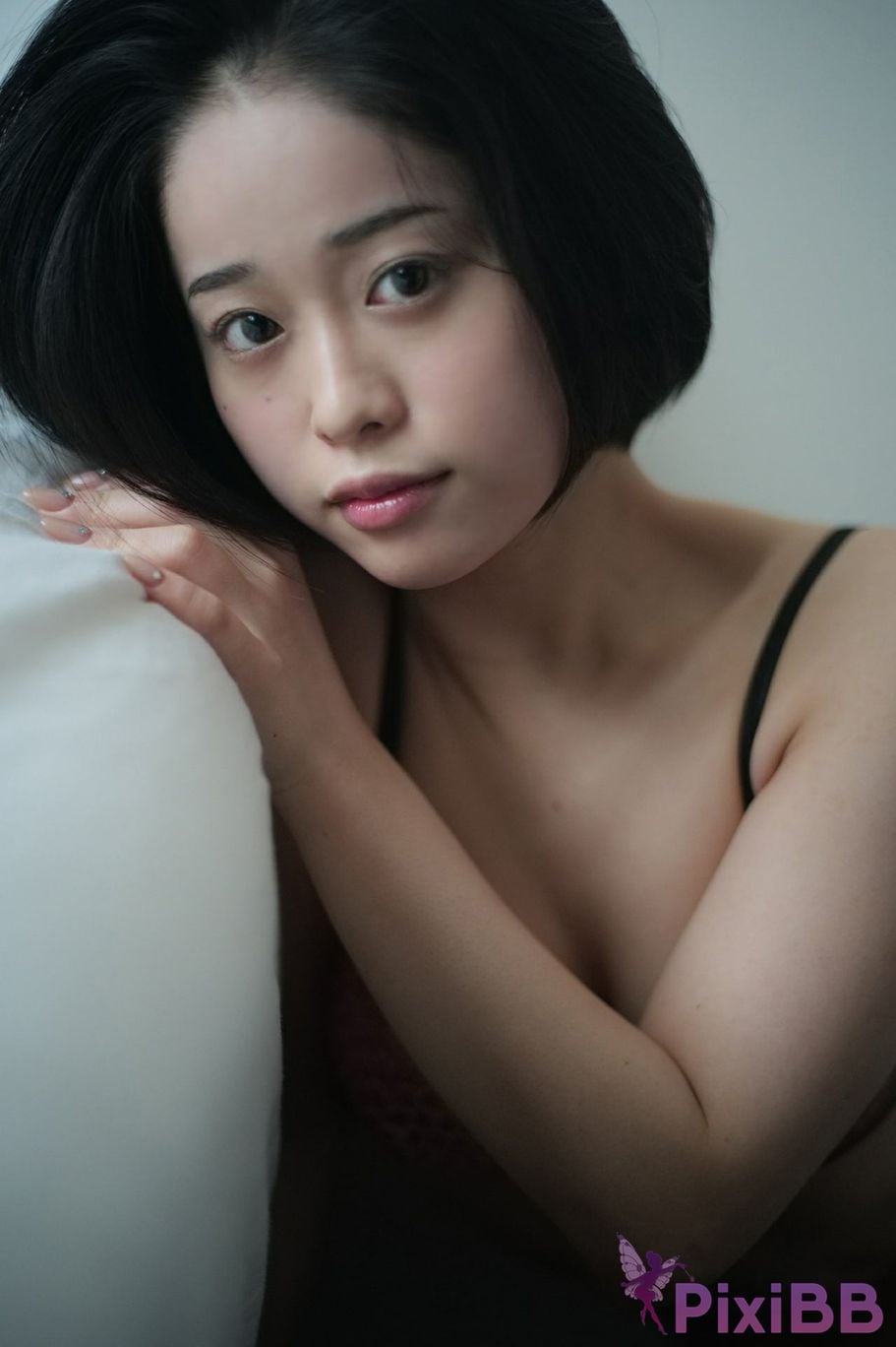 Japanese Idol MINAMO W o u l d y i k e t n m r PixiBB.COM 042