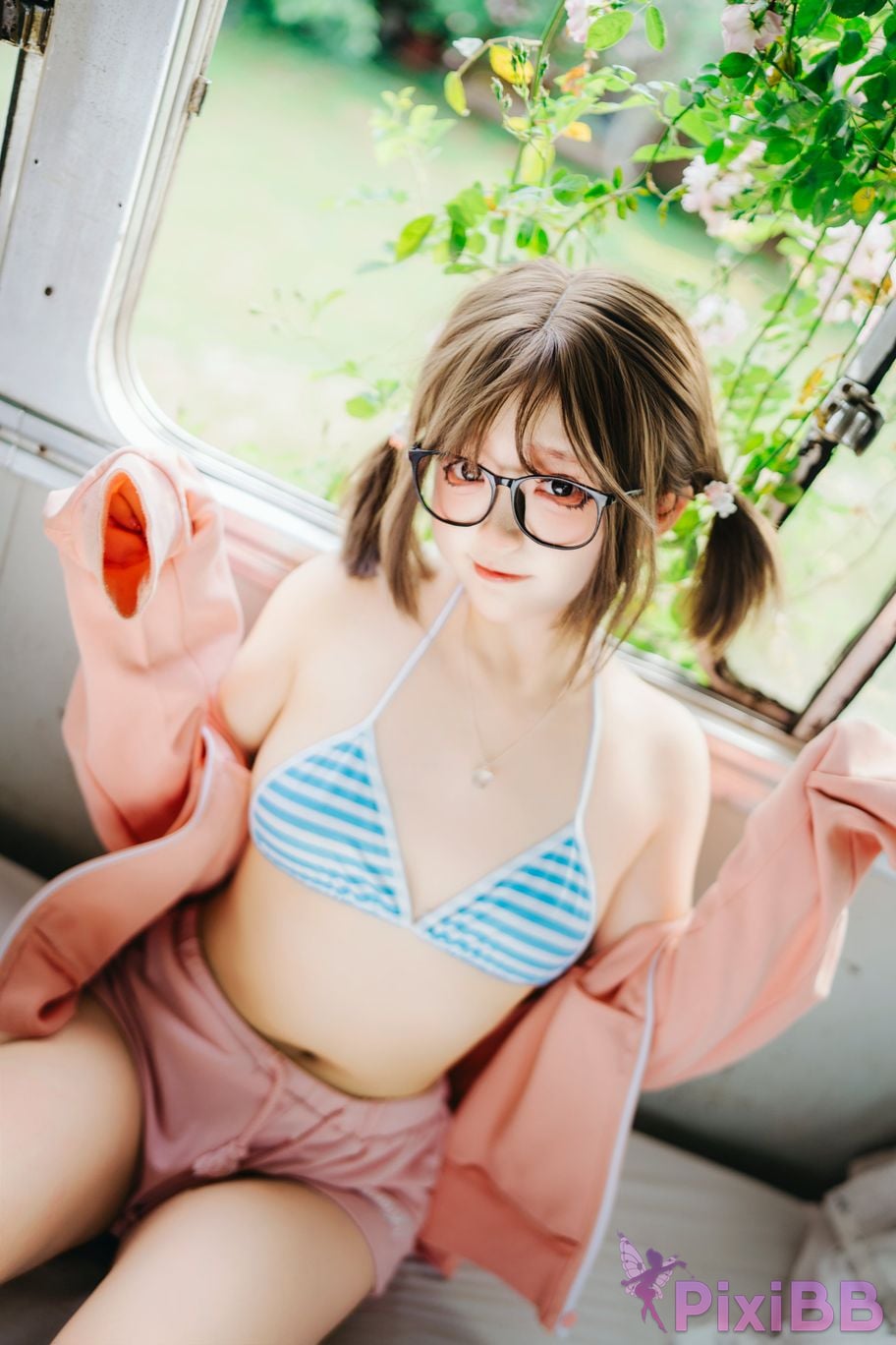 Cosplayer Eiri Kanzawa summer fruit PixiBB.COM 013