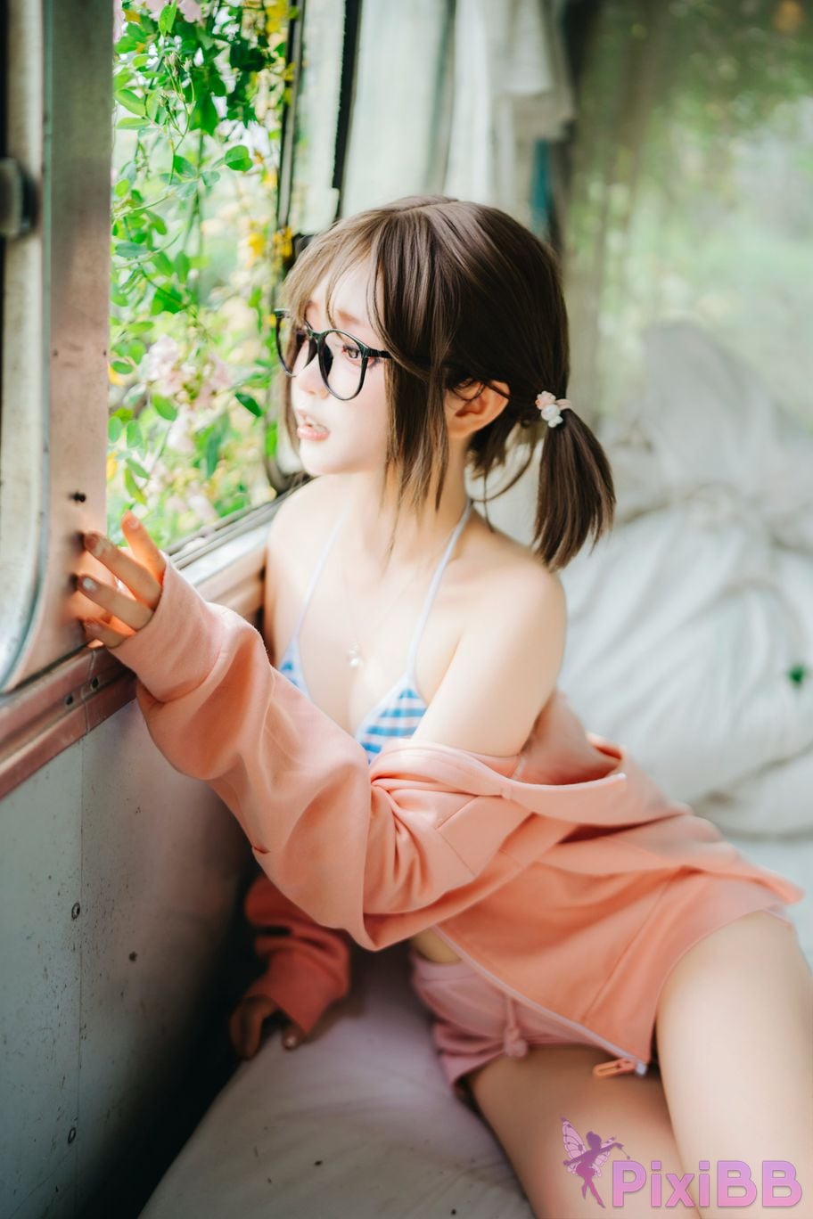 Cosplayer Eiri Kanzawa summer fruit PixiBB.COM 027