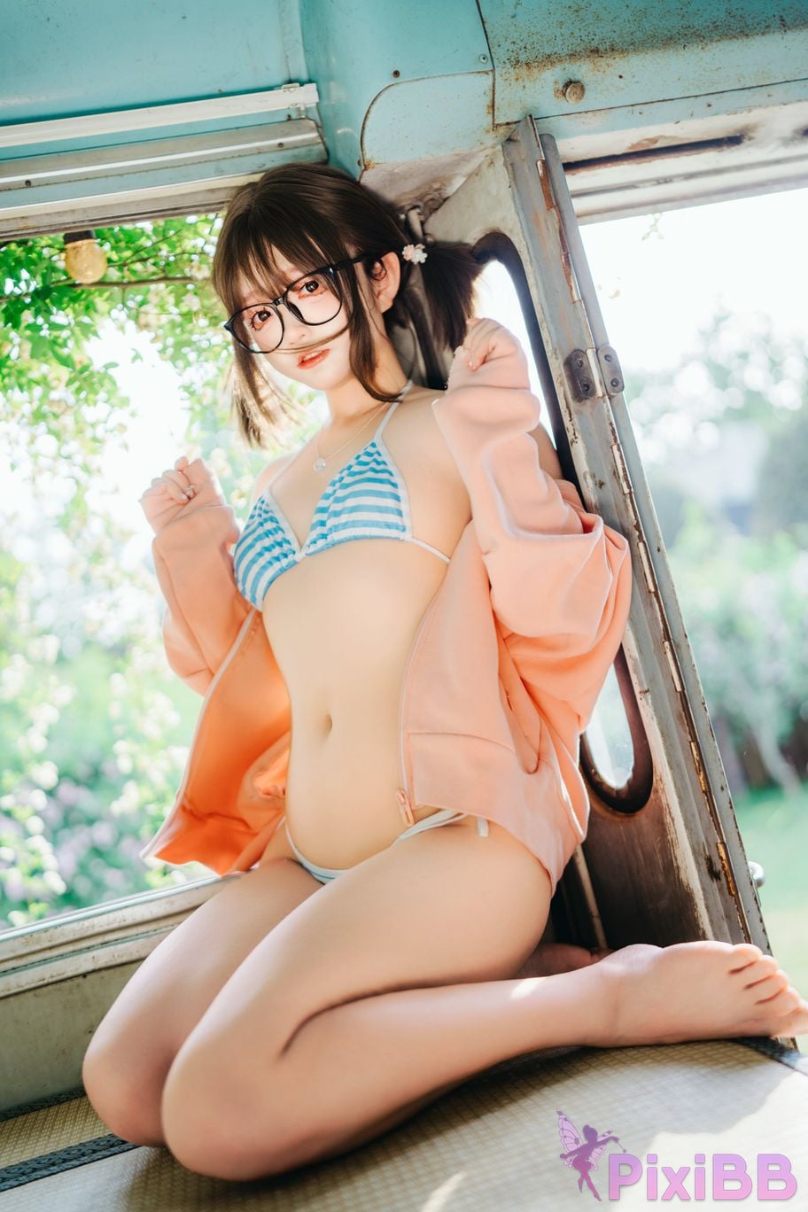 Cosplayer Eiri Kanzawa summer fruit PixiBB.COM 047