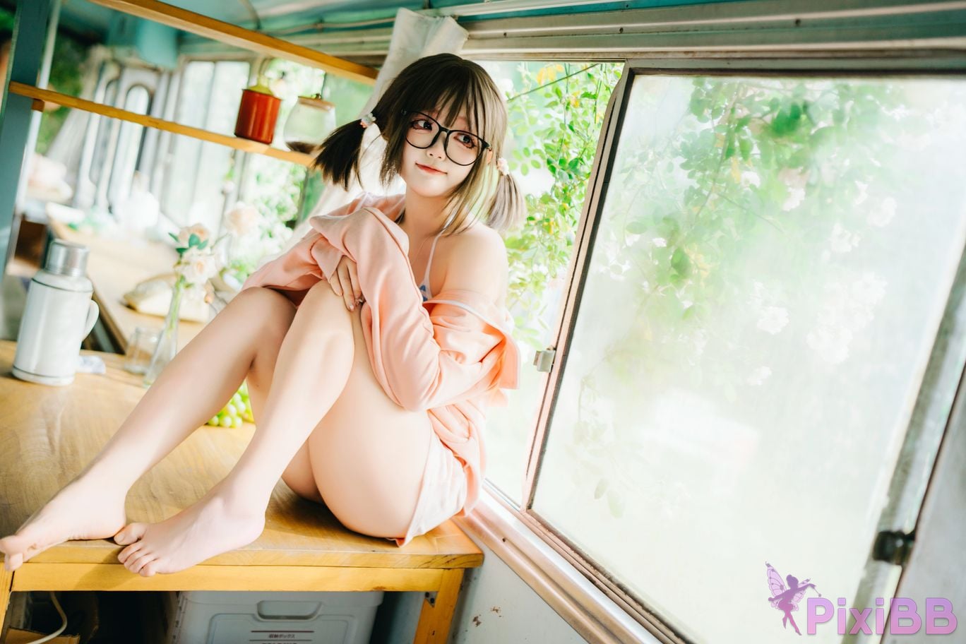 Cosplayer Eiri Kanzawa summer fruit PixiBB.COM 076
