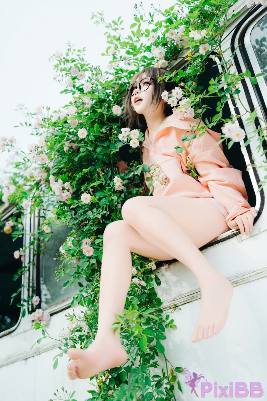 Cosplayer Eiri Kanzawa summer fruit PixiBB.COM 078