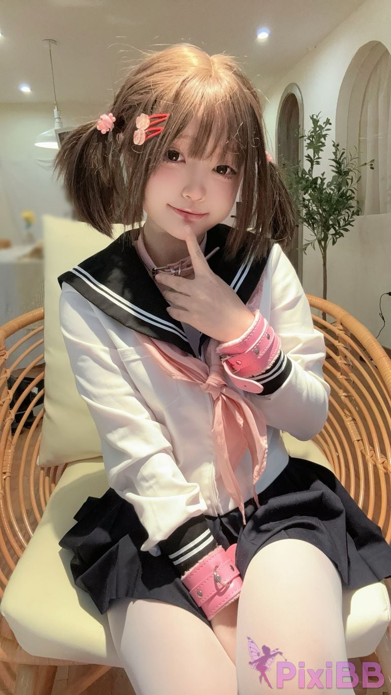 Cosplayer Eiri Kanzawa Just trap me like this PixiBB.COM 002