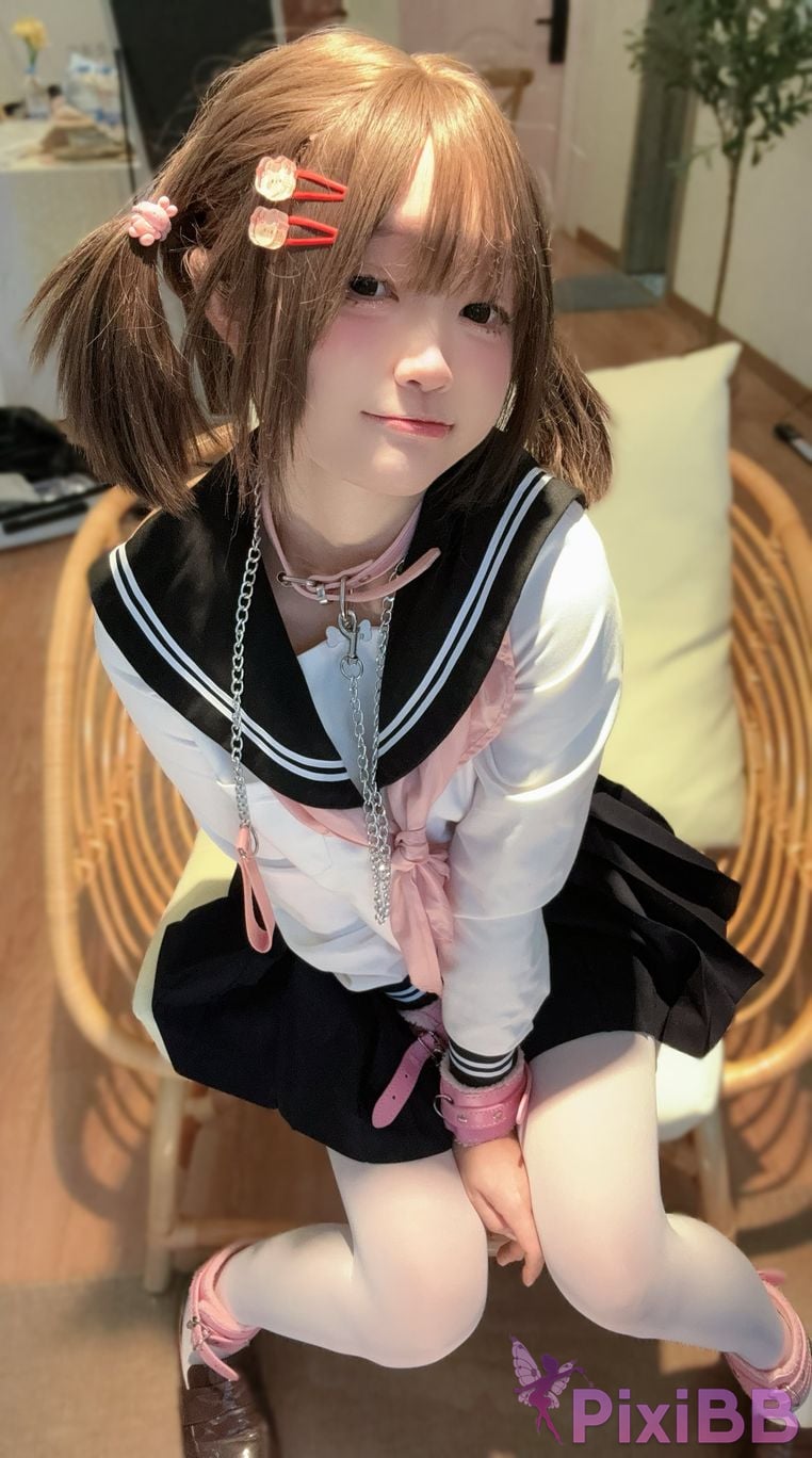 Cosplayer Eiri Kanzawa Just trap me like this PixiBB.COM 012
