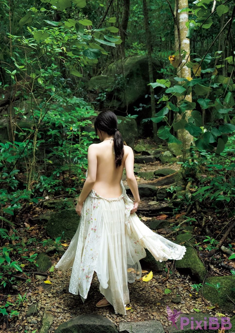 Japanese Idol Kurea Hazuki 1st photo book with bonus cuts only available in the digital version clarus PixiBB.COM 057