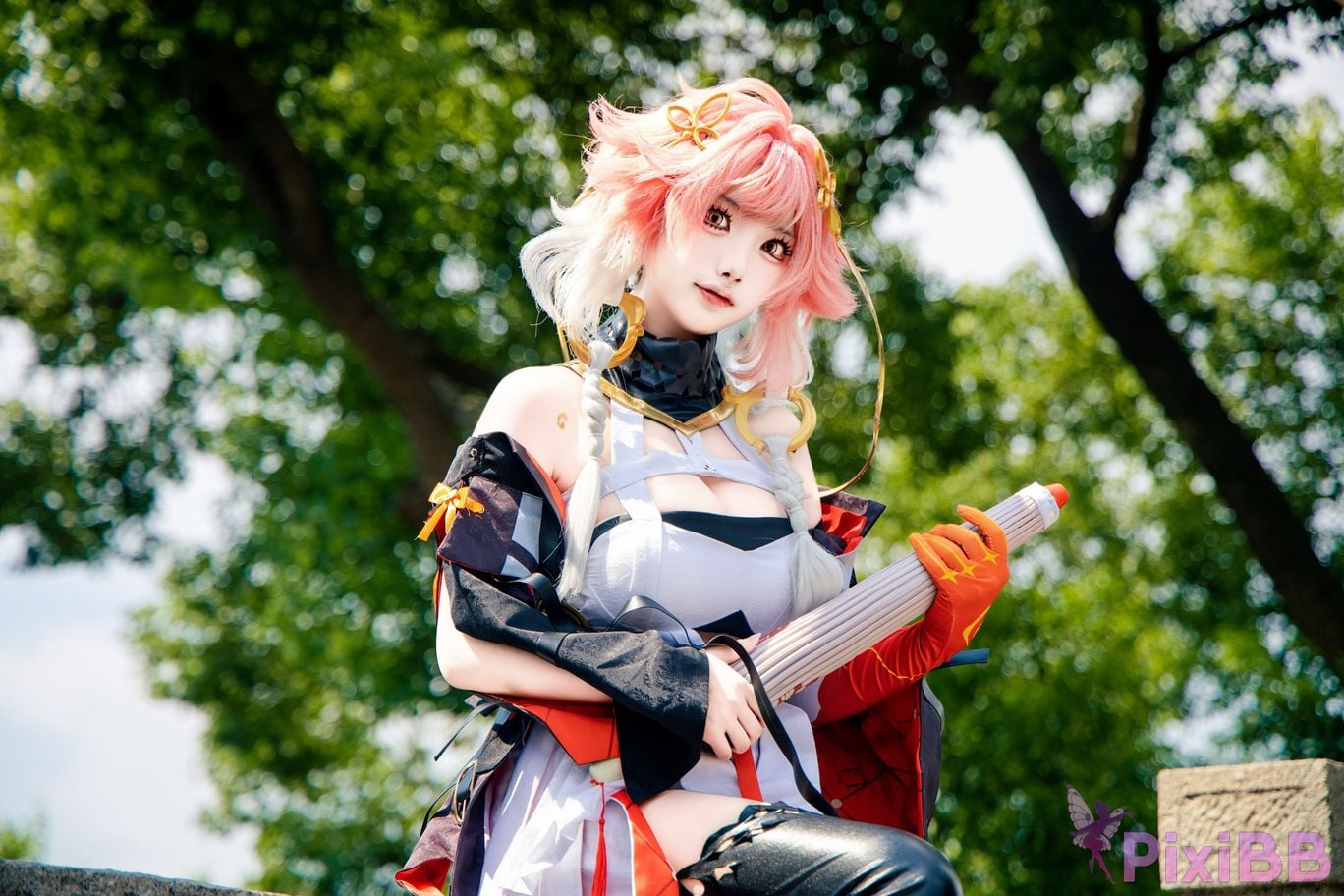 Cosplayer Vanilla Milk Meow Changli Collectors Edition Original Leather Exterior Scene PixiBB.COM 010.JPG
