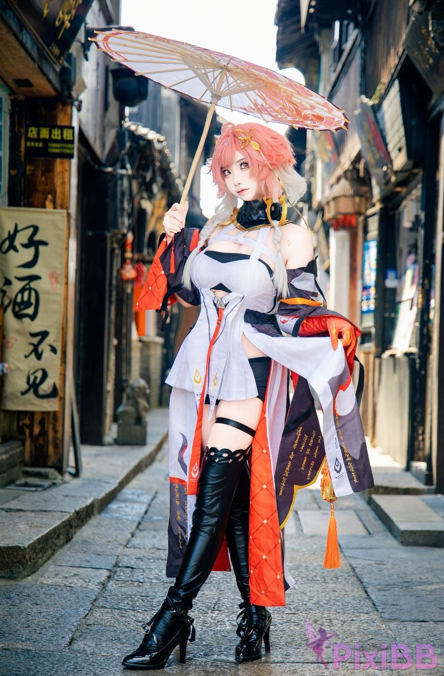 Cosplayer Vanilla Milk Meow Changli Collectors Edition Original Leather Exterior Scene PixiBB.COM 014.JPG