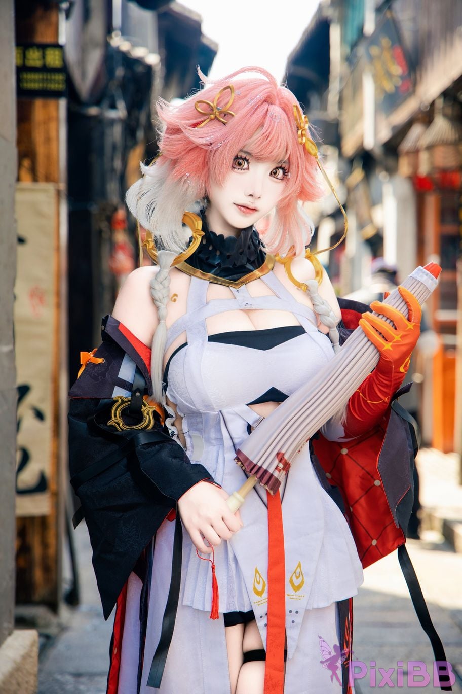 Cosplayer Vanilla Milk Meow Changli Collectors Edition Original Leather Exterior Scene PixiBB.COM 015.JPG