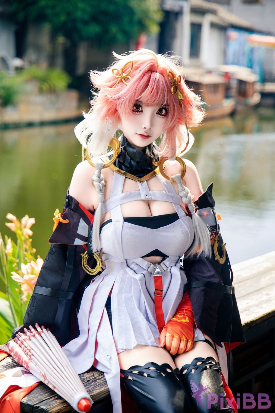 Cosplayer Vanilla Milk Meow Changli Collectors Edition Original Leather Exterior Scene PixiBB.COM 017.JPG