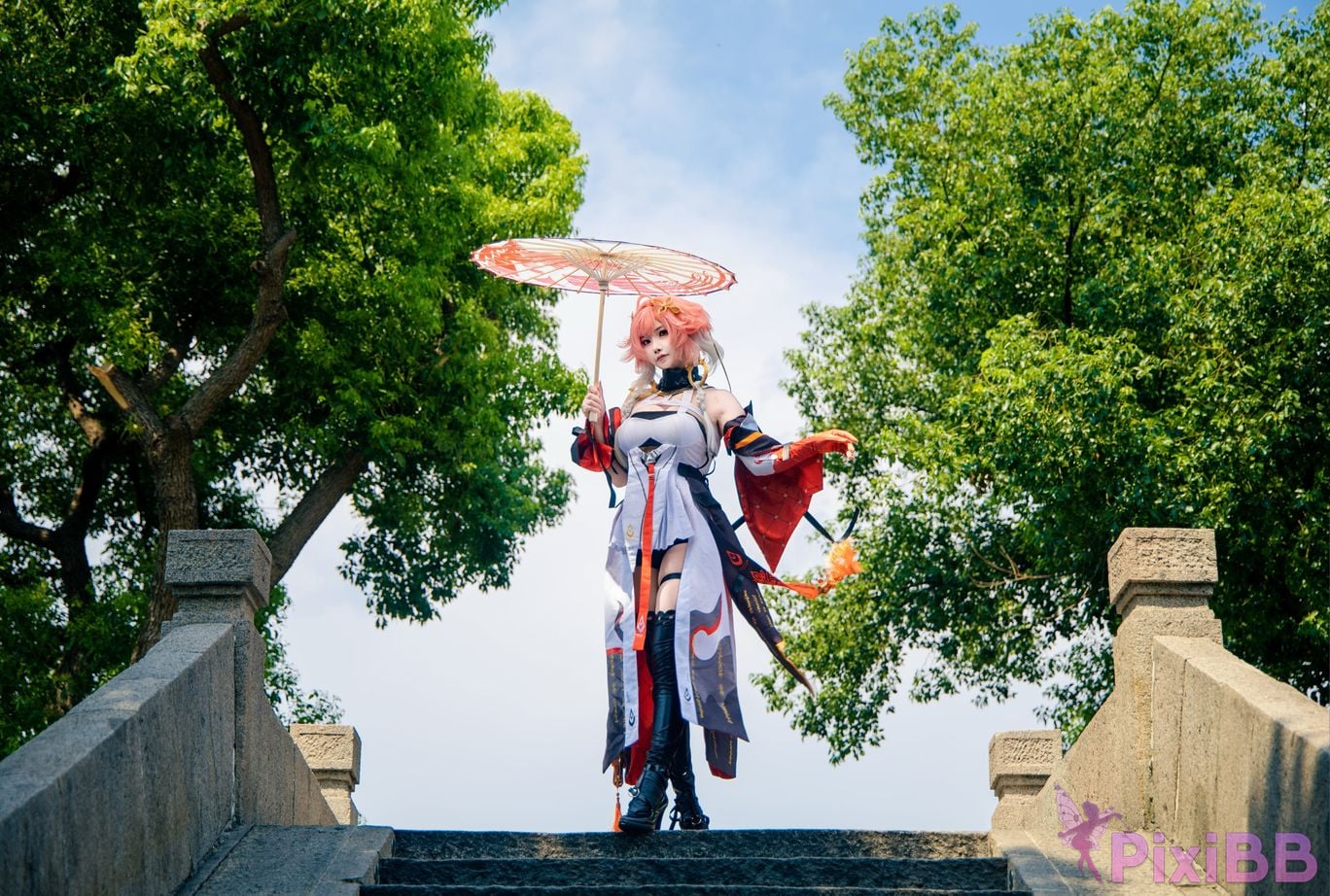 Cosplayer Vanilla Milk Meow Changli Collectors Edition Original Leather Exterior Scene PixiBB.COM 019.JPG