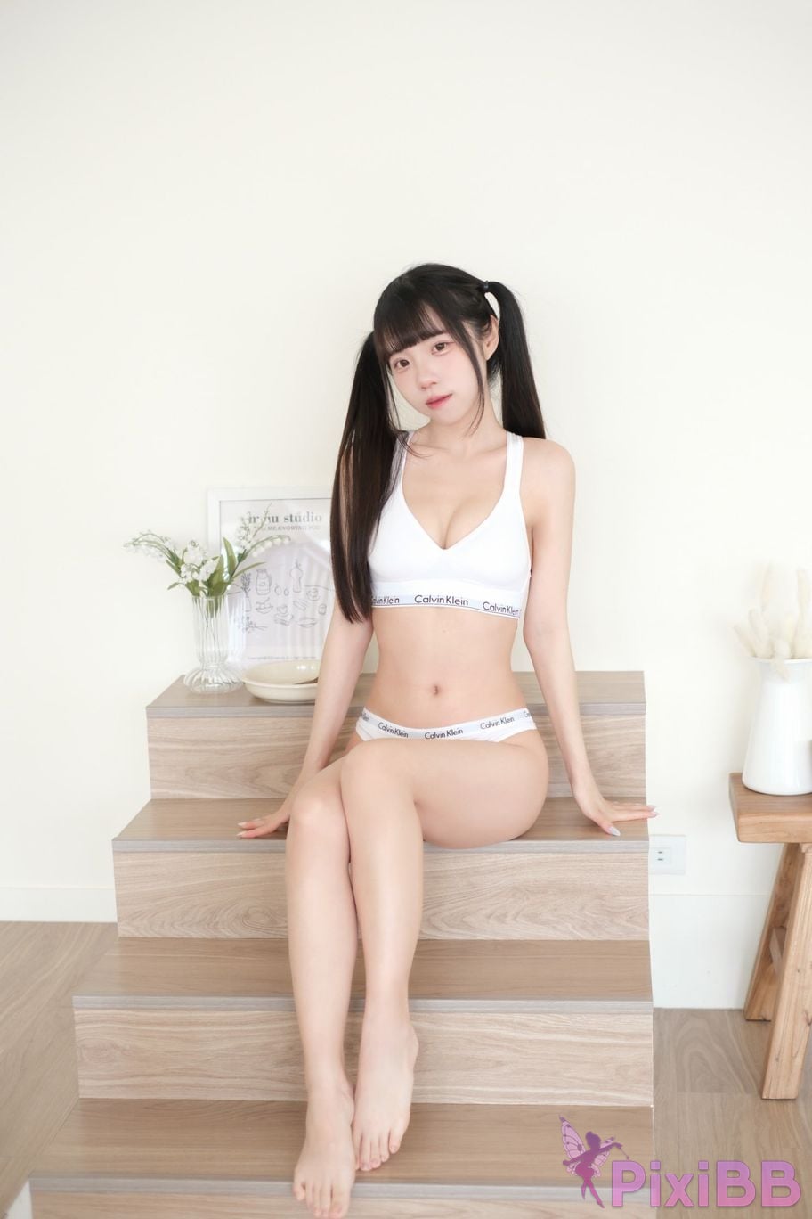 Cosplayer Cocoa Little White Rabbit Xiao Mao Niang Xiang Bei Zhu Ren Teng Ai PixiBB.COM 001