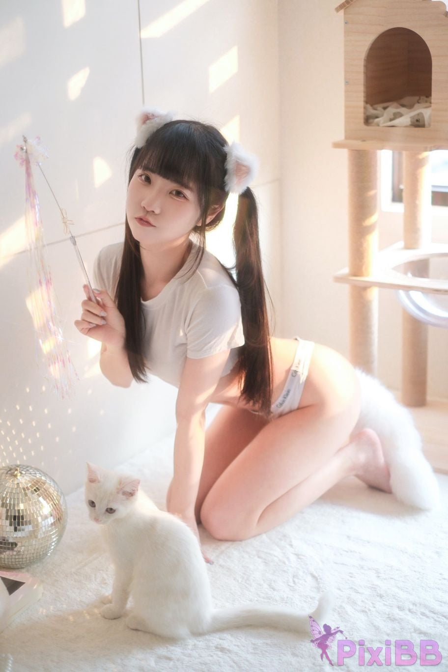 Cosplayer Cocoa Little White Rabbit Xiao Mao Niang Xiang Bei Zhu Ren Teng Ai PixiBB.COM 027
