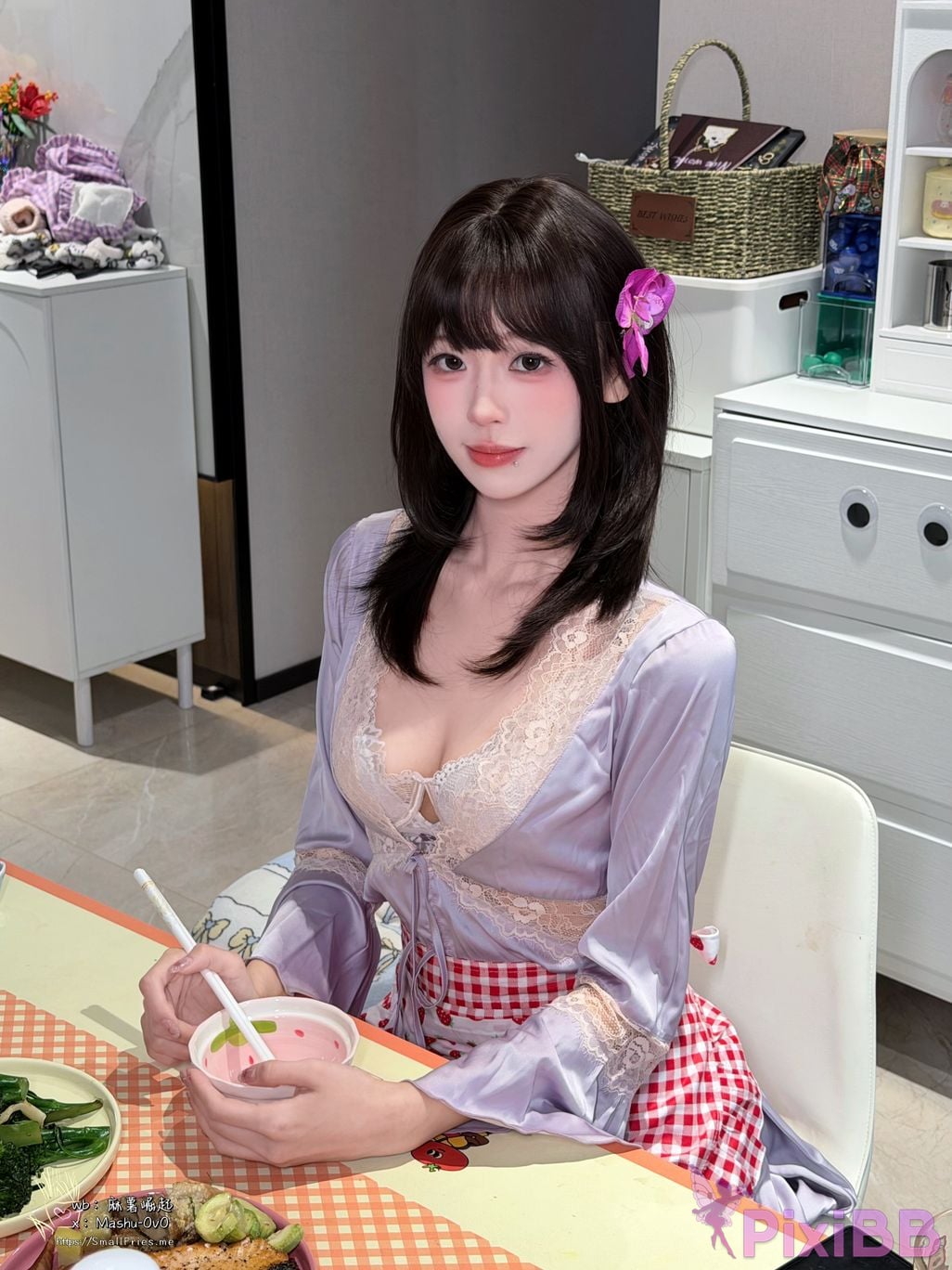 Cosplayer Mochi is delicious 4 Moon shot casually PixiBB.COM 037