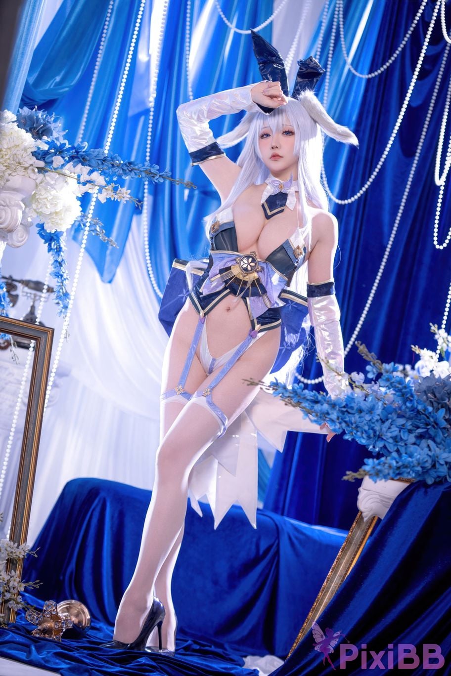 Cosplayer The star is late Hoshilily azur lane Shinano bunny girl PixiBB.COM 001