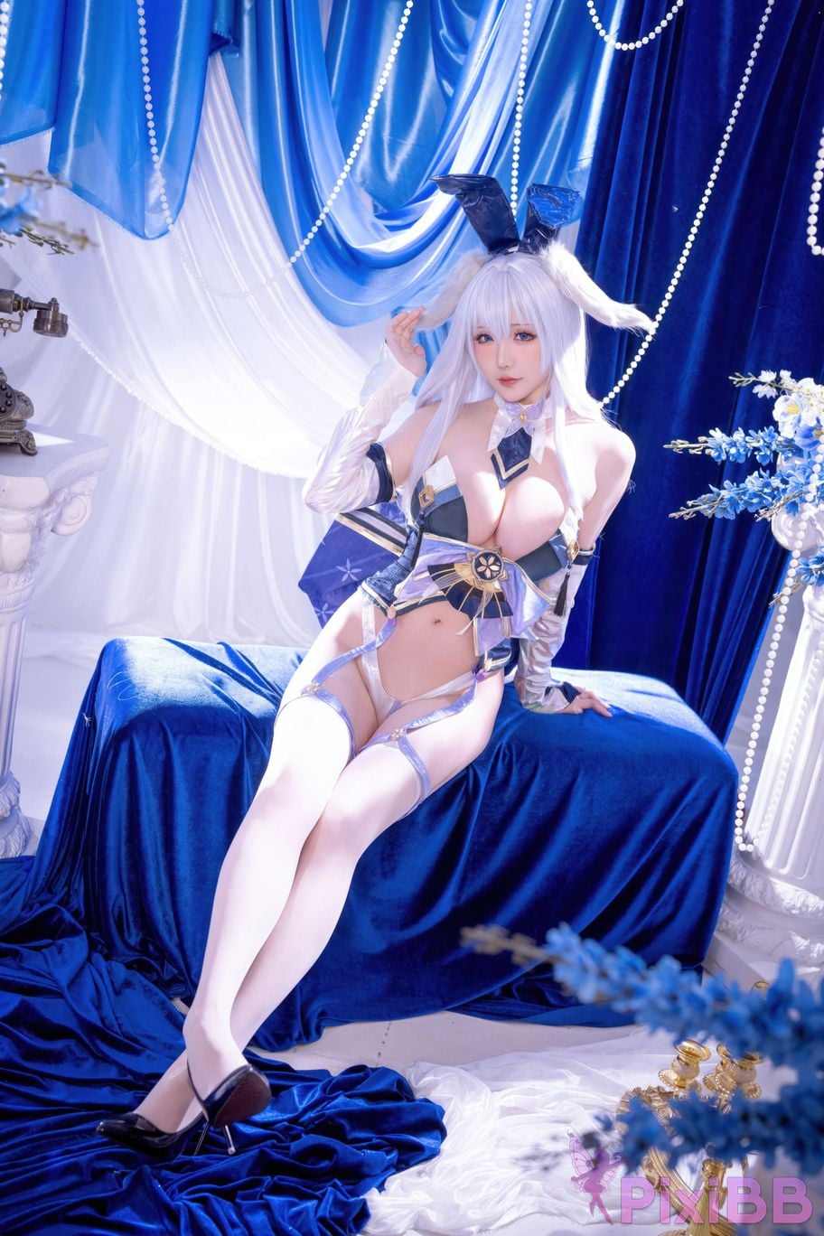 Cosplayer The star is late Hoshilily azur lane Shinano bunny girl PixiBB.COM 006