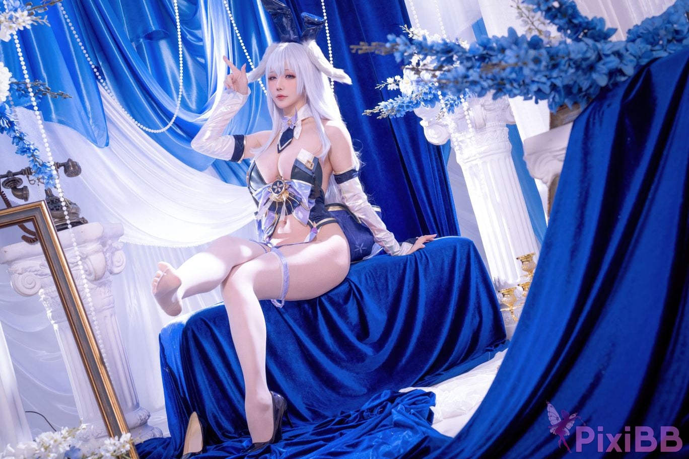 Cosplayer The star is late Hoshilily azur lane Shinano bunny girl PixiBB.COM 007