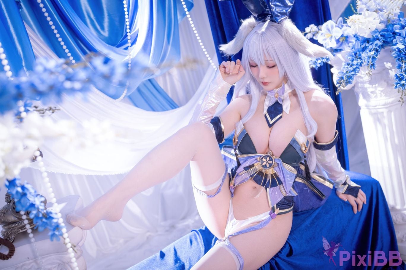 Cosplayer The star is late Hoshilily azur lane Shinano bunny girl PixiBB.COM 008