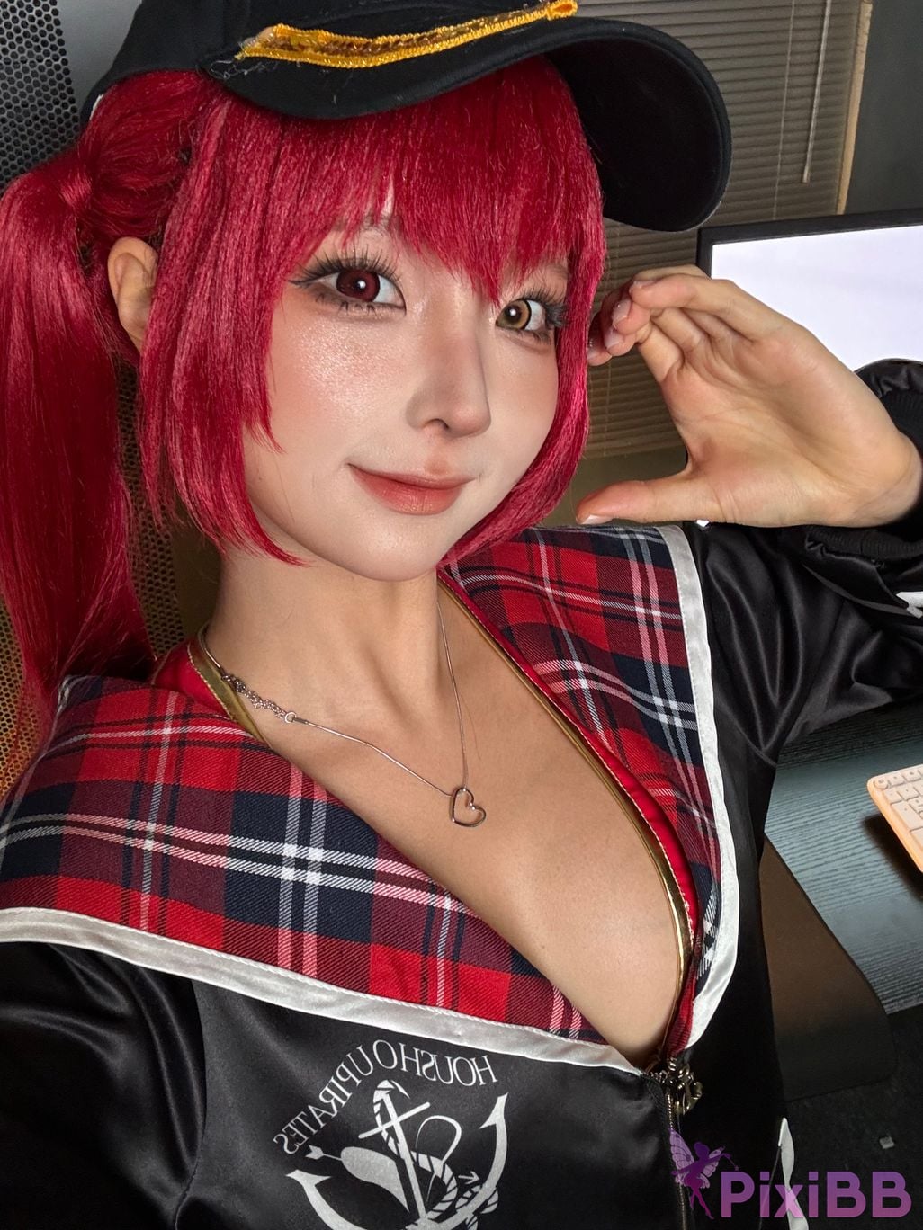 Coser chunmomo chunmomo Hololive PixiBB.COM 235