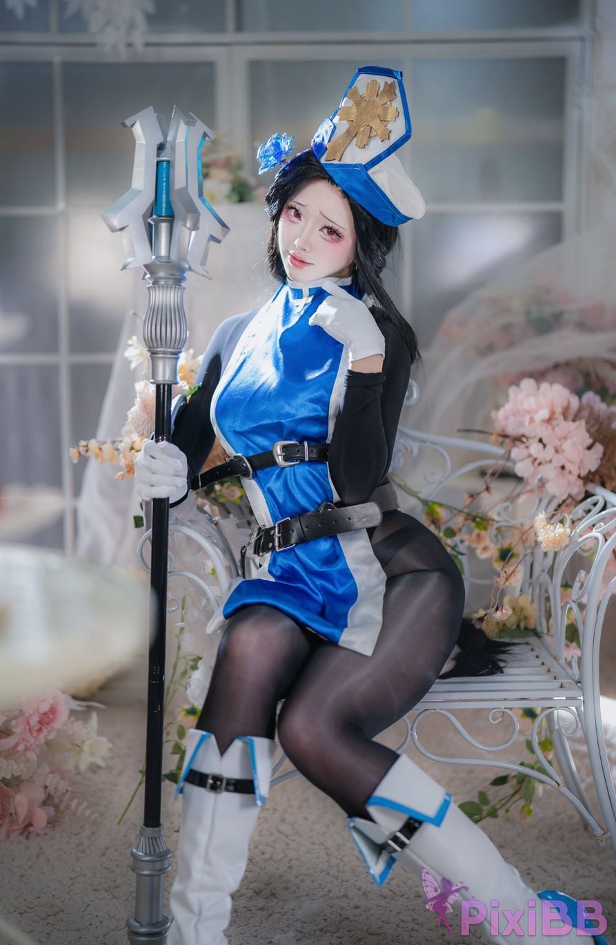 Cosplayer Futa Maeno Maiden Ice Rose pure white scene PixiBB.COM 006