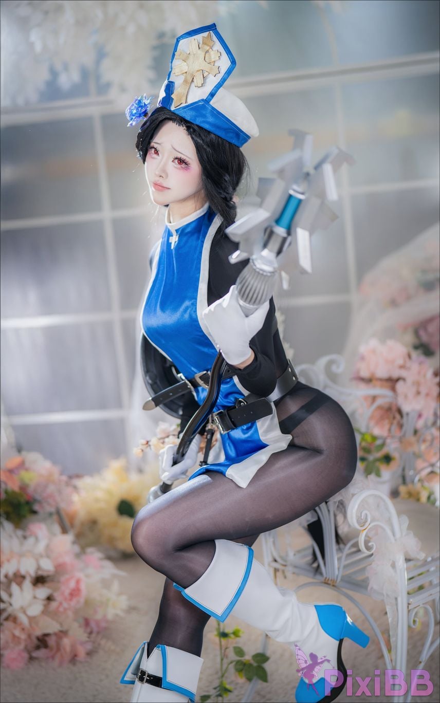 Cosplayer Futa Maeno Maiden Ice Rose pure white scene PixiBB.COM 011