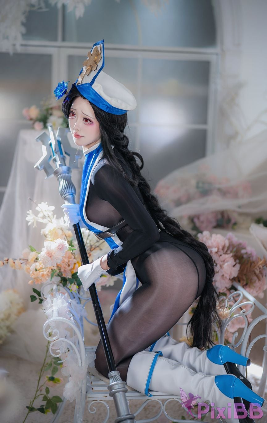 Cosplayer Futa Maeno Maiden Ice Rose pure white scene PixiBB.COM 012