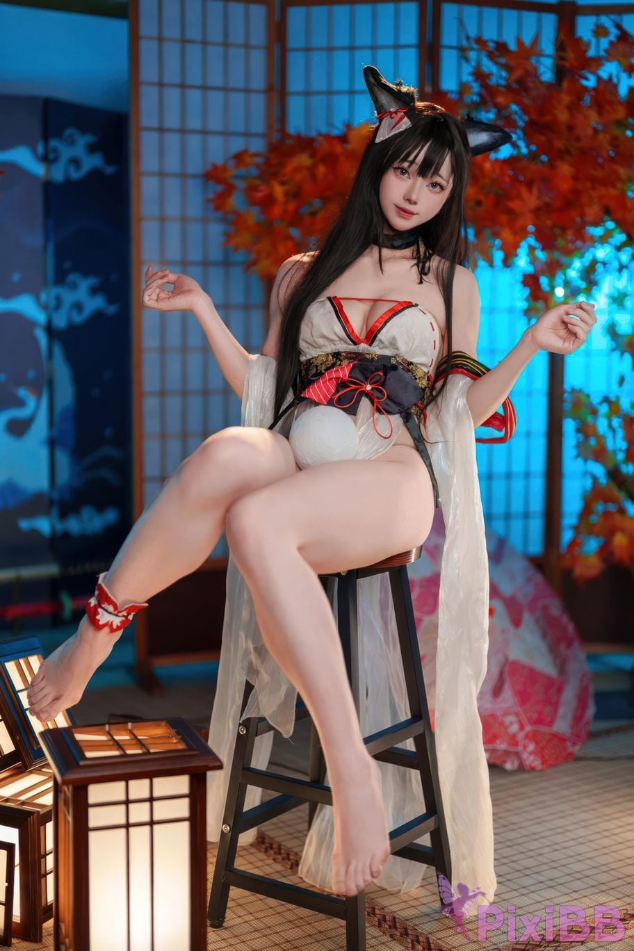 Cosplayer Futa Maeno azur lane Amagi swimsuit PixiBB.COM 008