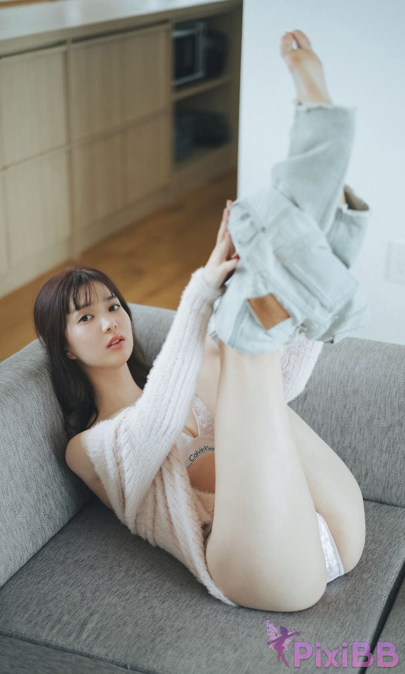 Japanese Idol Riko Matsudaira weekly play plus Other cut digital photo book Beautiful legs that go viral butt prologue PixiBB.COM 009