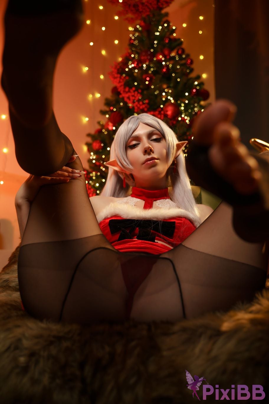 Victoria Lirell Frieren Xmas PixiBB.COM 1