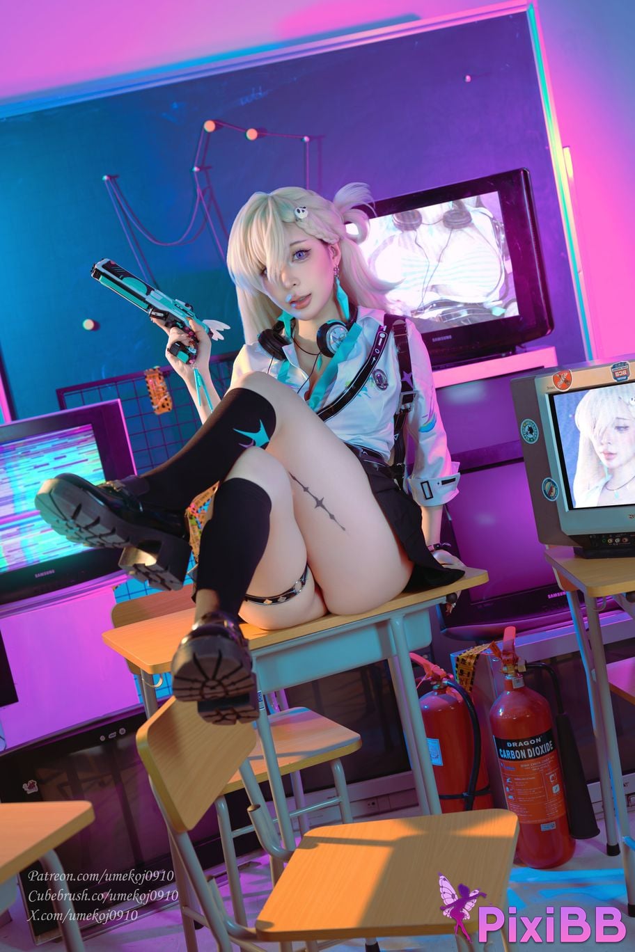 Umeko J Lynae PixiBB.COM 1