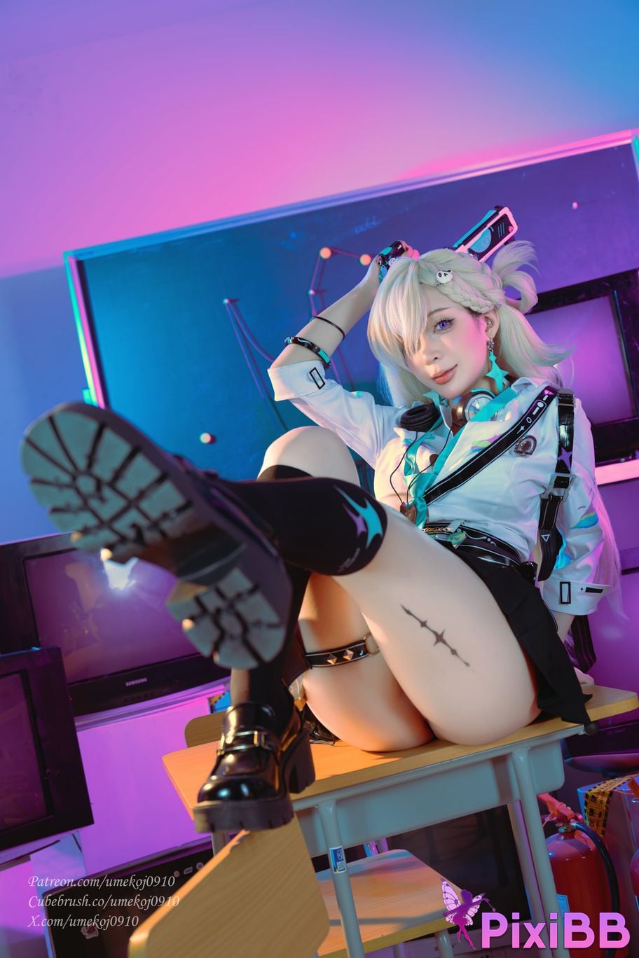 Umeko J Lynae PixiBB.COM 10
