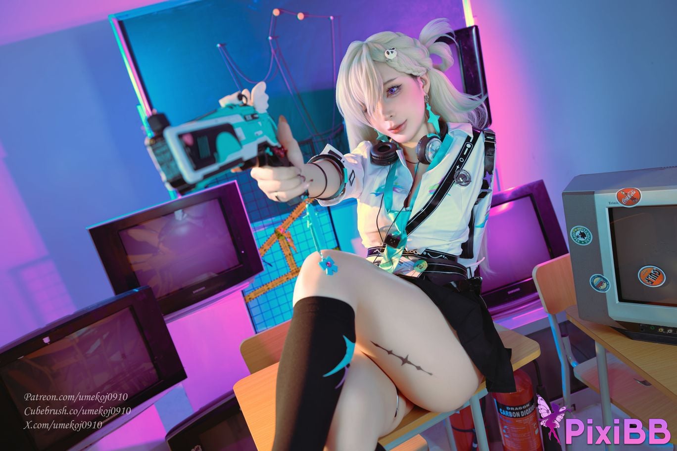 Umeko J Lynae PixiBB.COM 12